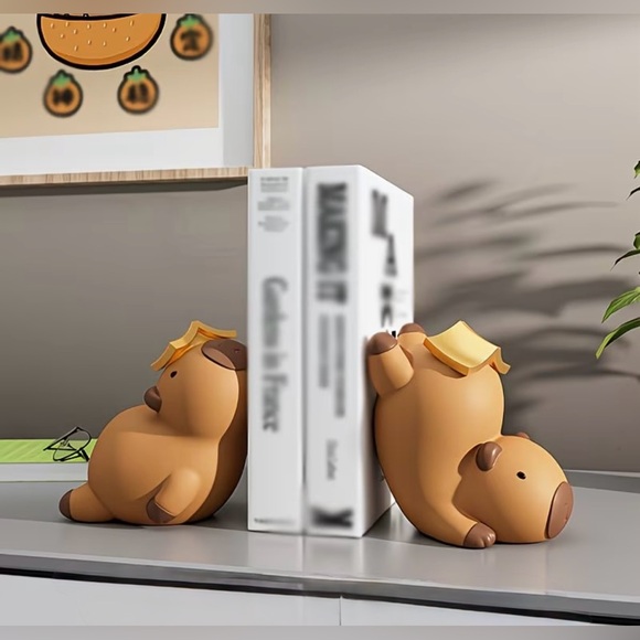 Capybara Bookend Set - Picture 3 of 3
